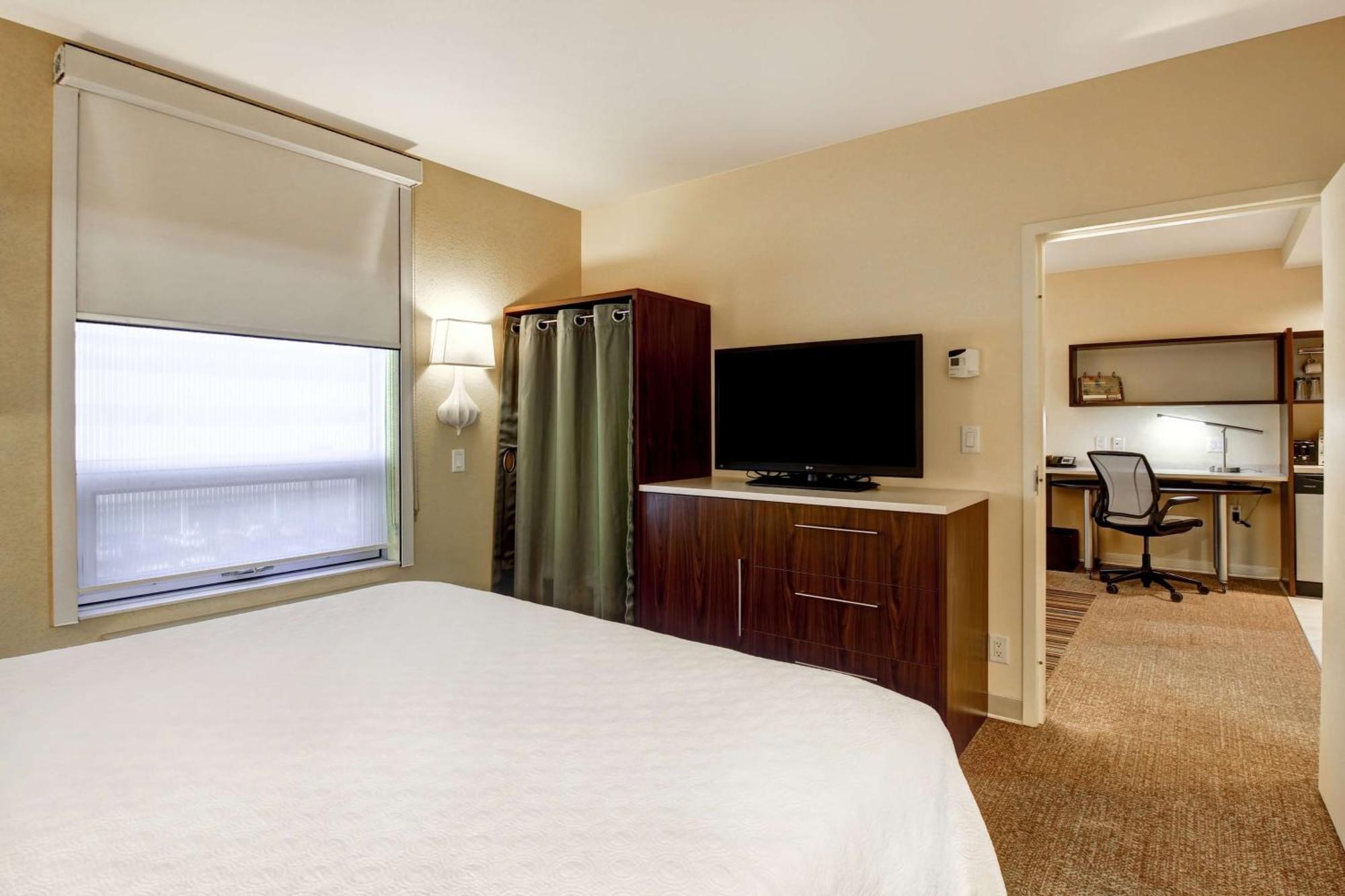 Home2 Suites By Hilton West Edmonton Ngoại thất bức ảnh
